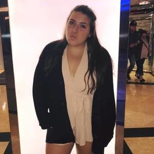 Meet your Posher, Dakota